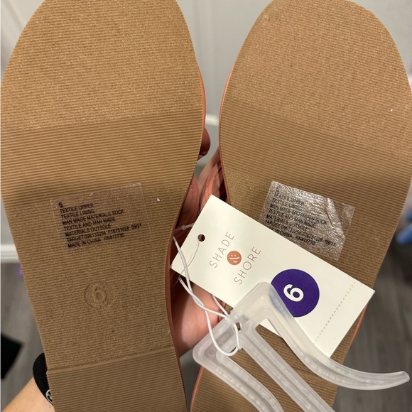 Target sandals - Picture 2 of 2